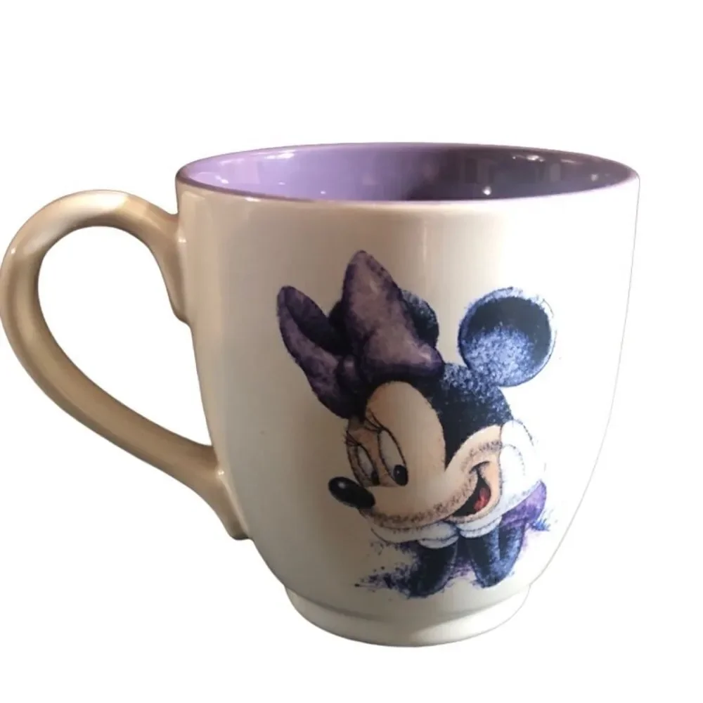 Vintage Disney Minnie Mouse With Purple Bow 20 Oz Mug.